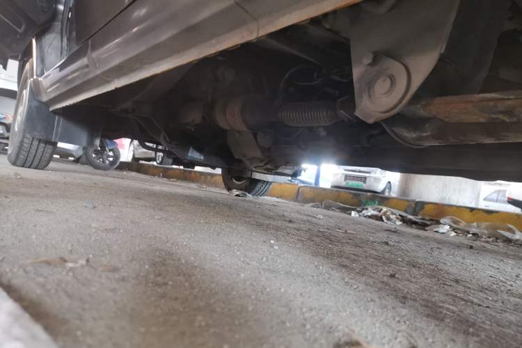 Used BAIC Weiwang 306 2011 1.3L base model 7 seats Chassis Rear Left