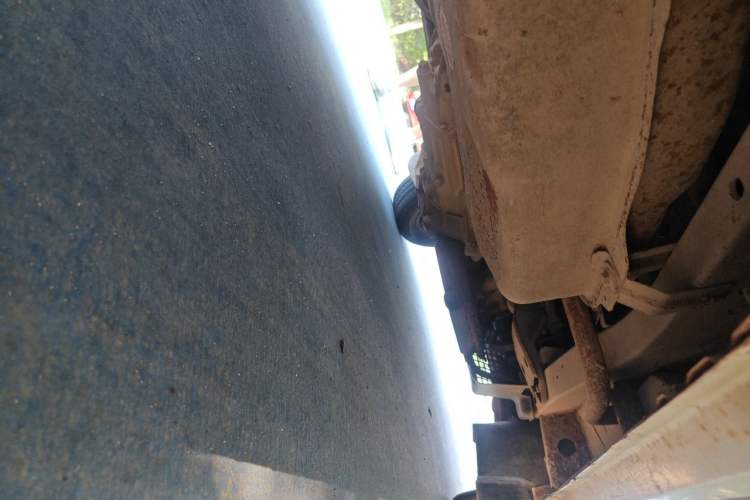 Used BAIC Weiwang 306 2011 1.3L base model 7 seats Chassis Rear Right
