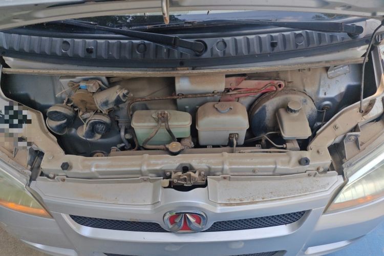 Used BAIC Weiwang 306 2011 1.3L base model 7 seats Engine Bay