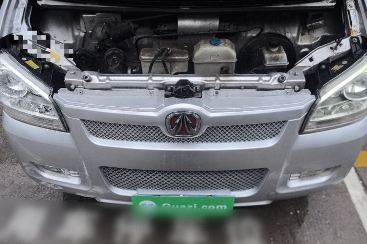 Used BAIC Weiwang 306 2011 1.3L Comfort version 7 seats Engine Bay