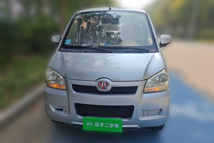 Used BAIC Weiwang 306 2011 1.3L base model 7 seats Front
