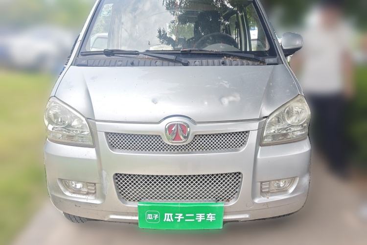 Used BAIC Weiwang 306 2011 1.3L Comfort version 7 seats Front