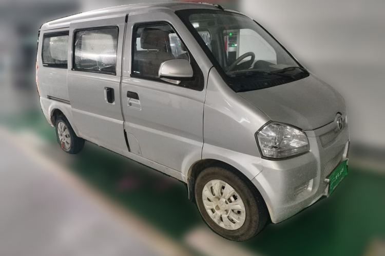 Used BAIC Weiwang 306 2011 1.3L base model 7 seats Front Right 45 Deg