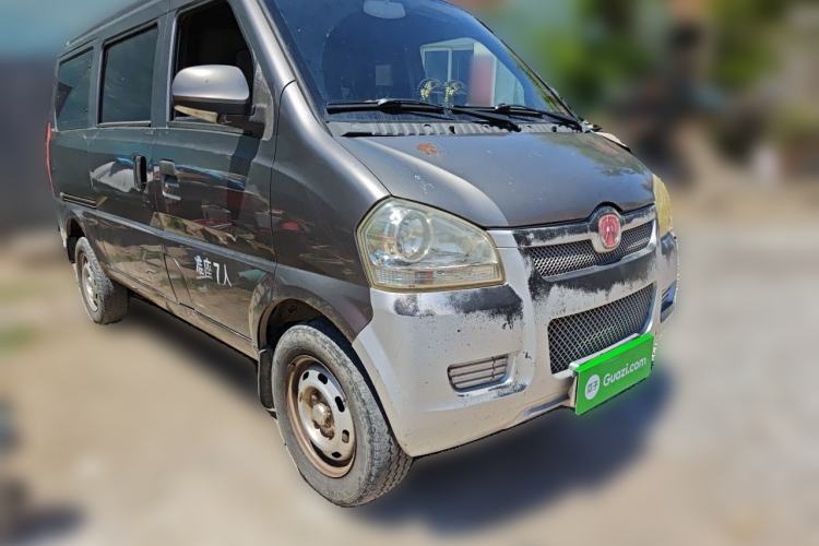 Used BAIC Weiwang 306 2011 1.3L base model 7 seats Front Right 45 Deg