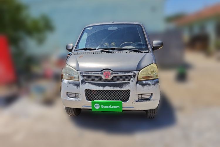 Used BAIC Weiwang 306 2011 1.3L base model 7 seats Front