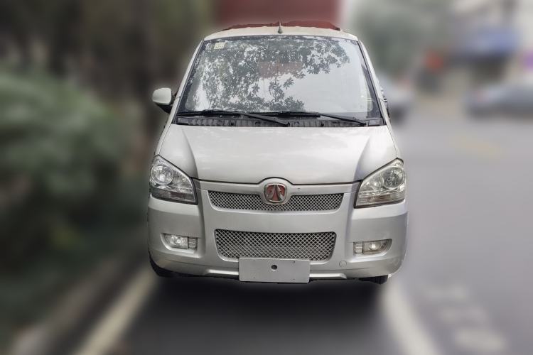 Used BAIC Weiwang 306 2011 1.3L Comfort version 7 seats Front