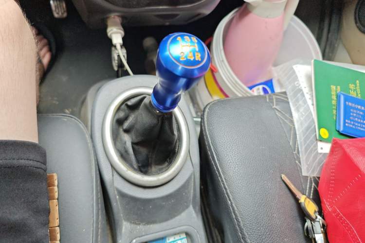 Used BAIC Weiwang 306 2011 1.3L base model 7 seats Gear Lever