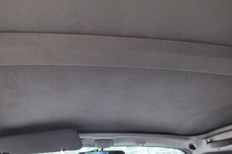 Used BAIC Weiwang 306 2011 1.3L base model 7 seats Headliner