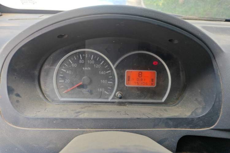 Used BAIC Weiwang 306 2011 1.3L base model 7 seats Instrument Cluster