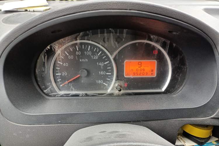 Used BAIC Weiwang 306 2011 1.3L base model 7 seats Instrument Cluster