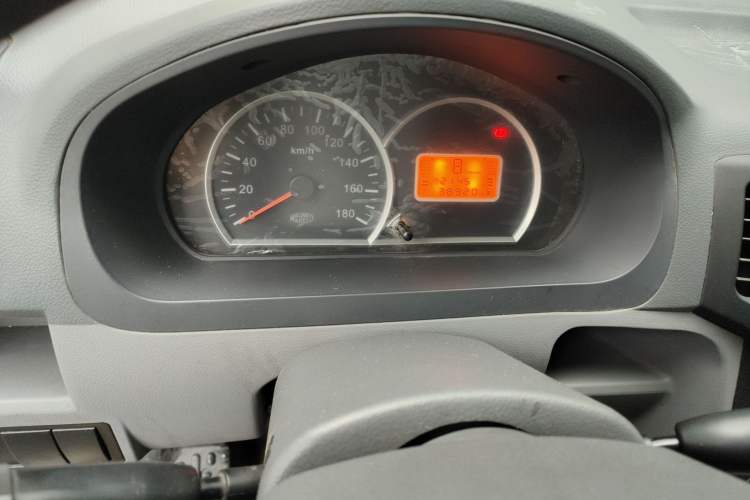 Used BAIC Weiwang 306 2011 1.3L Comfort version 7 seats Instrument Cluster