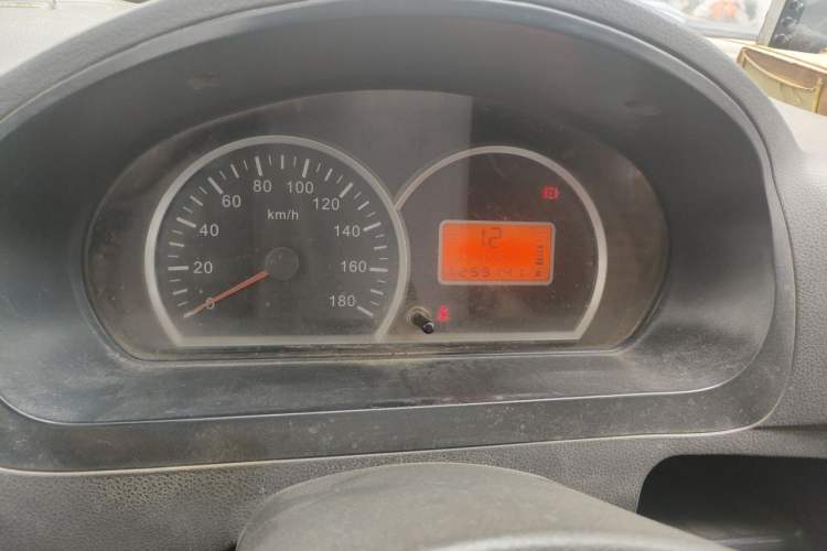 Used BAIC Weiwang 306 2011 1.3L Comfort version 7 seats Instrument Cluster