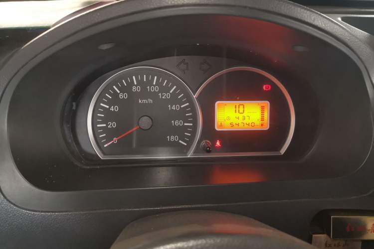 Used BAIC Weiwang 306 2011 1.3L base model 7 seats Instrument Cluster