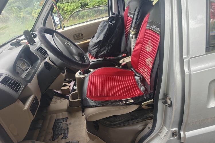 Used BAIC Weiwang 306 2011 1.3L Comfort version 7 seats Left Front Seat