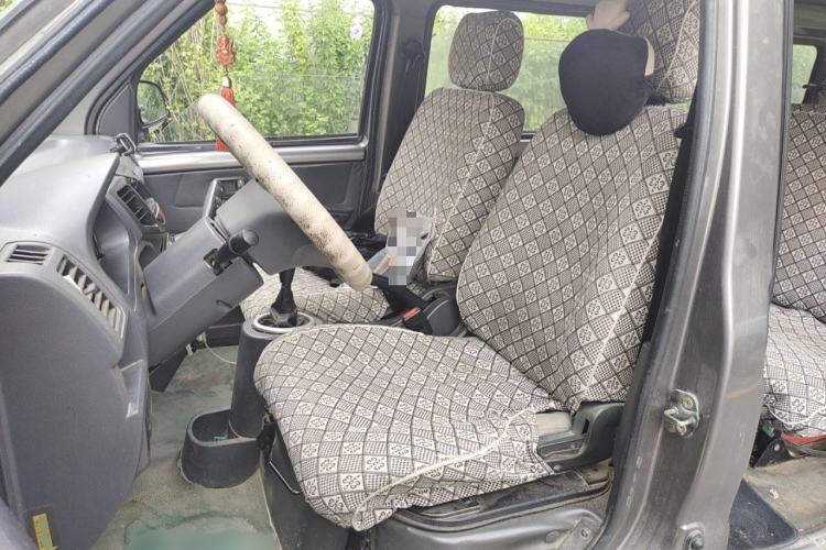 Used BAIC Weiwang 306 2011 1.3L base model 7 seats Left Front Seat