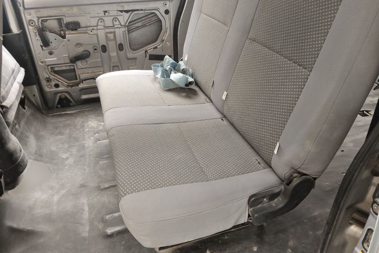 Used BAIC Weiwang 306 2011 1.3L base model 7 seats Left Rear Seat