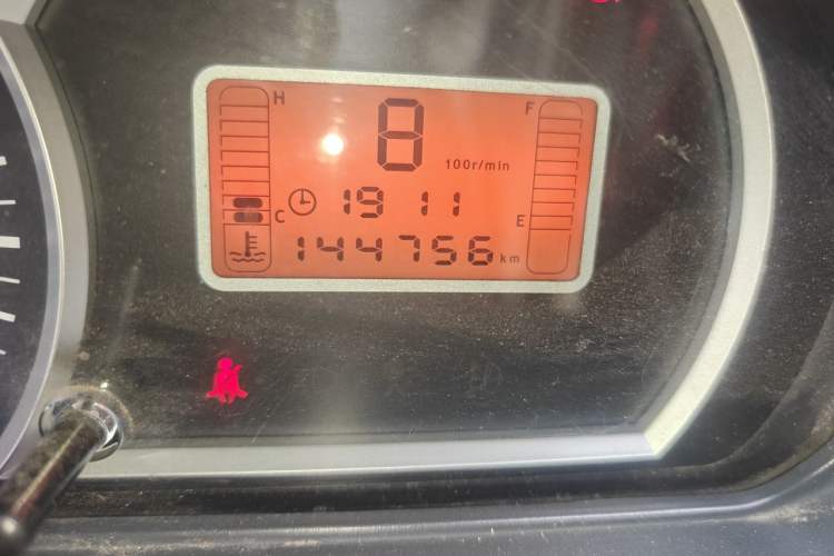 Used BAIC Weiwang 306 2011 1.3L Comfort version 7 seats Odometer Close Up