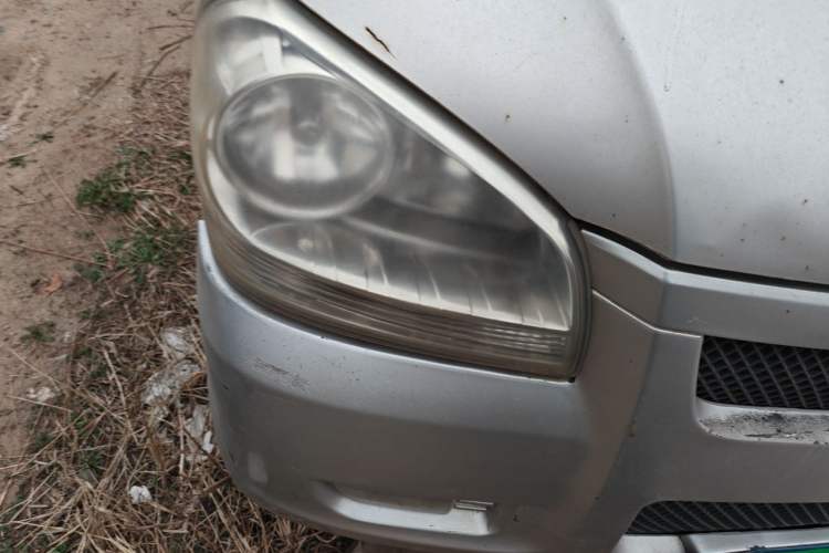 Used BAIC Weiwang 306 2011 1.3L Comfort version 7 seats Right Front Headlight