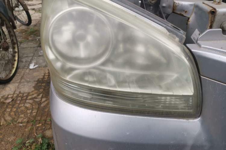 Used BAIC Weiwang 306 2011 1.3L base model 7 seats Right Front Headlight