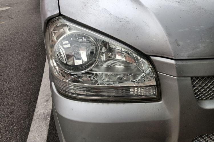 Used BAIC Weiwang 306 2011 1.3L base model 7 seats Right Front Headlight