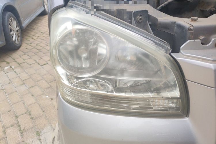Used BAIC Weiwang 306 2011 1.3L Comfort version 7 seats Right Front Headlight