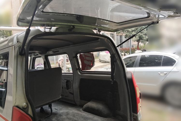 Used BAIC Weiwang 306 2011 1.3L base model 7 seats Trunk