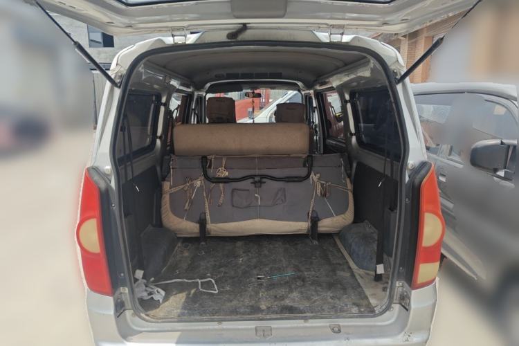 Used BAIC Weiwang 306 2011 1.3L base model 7 seats Trunk