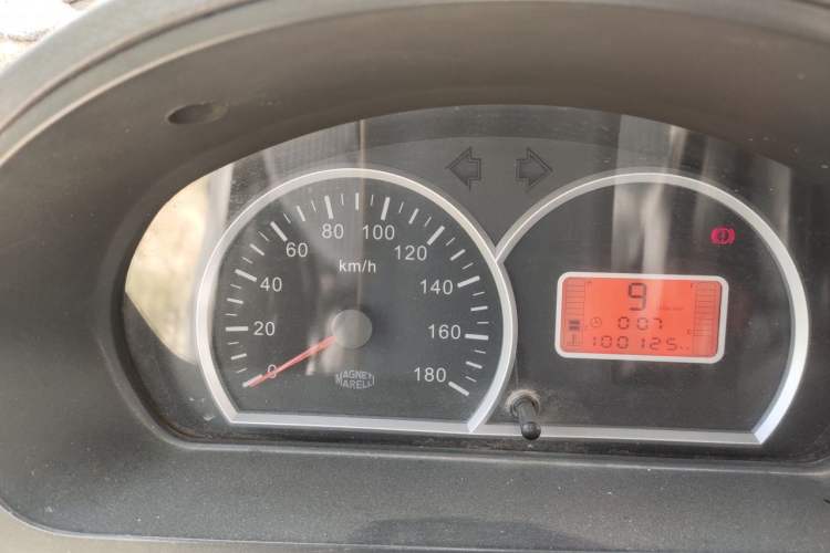 Used BAIC Weiwang 306 2011 1.3L luxury version 8 seats Instrument Cluster