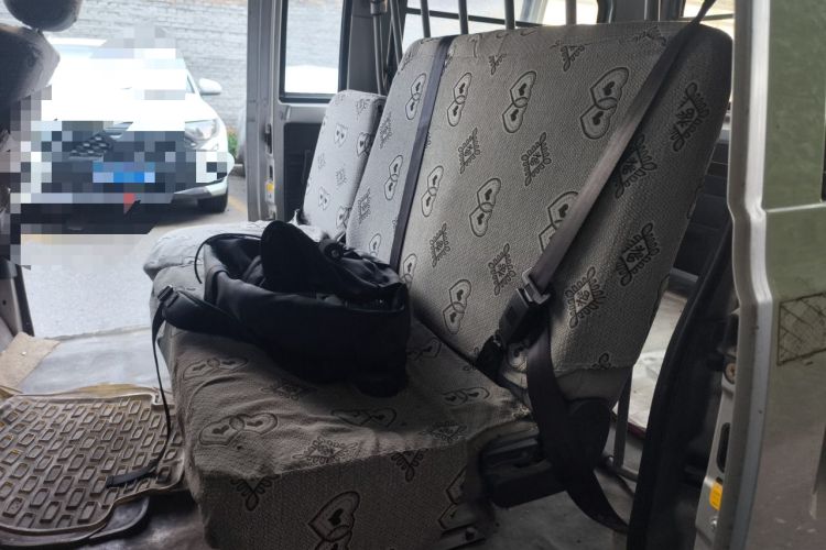 Used BAIC Weiwang 306 2011 1.3L base model 7 seats Left Rear Seat