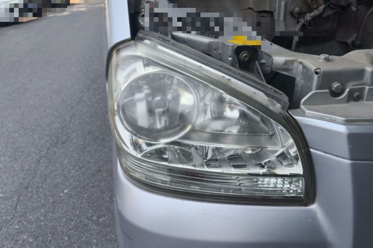 Used BAIC Weiwang 306 2011 1.3L base model 7 seats Right Front Headlight