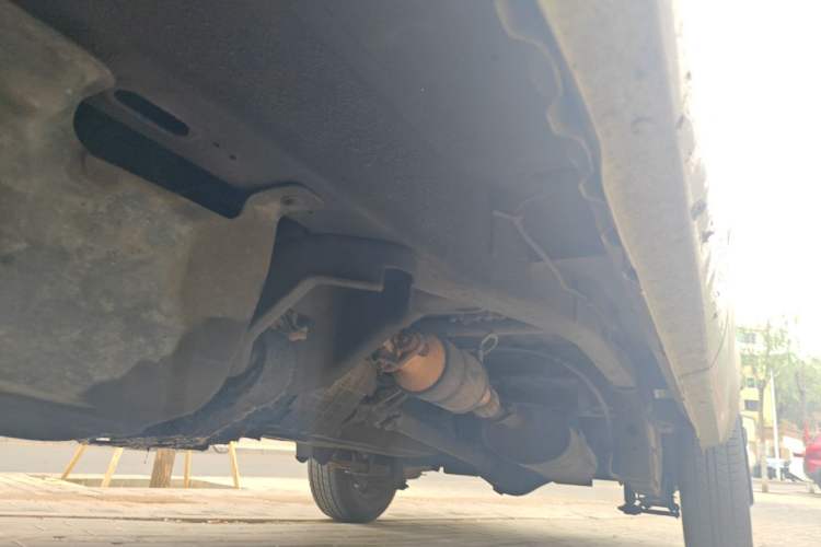 Used BAIC Weiwang 306 2011 1.3L base model 7 seats Chassis Front Left