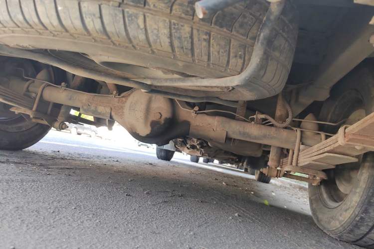 Used BAIC Weiwang 306 2011 1.3L base model 7 seats Chassis Rear