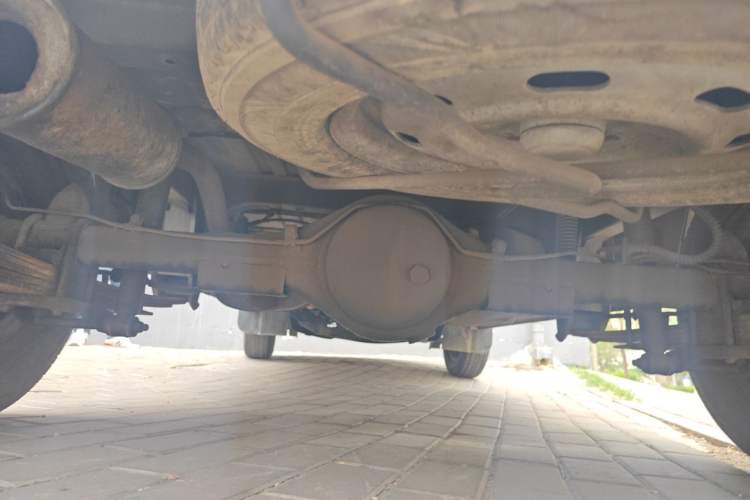 Used BAIC Weiwang 306 2011 1.3L base model 7 seats Chassis Rear