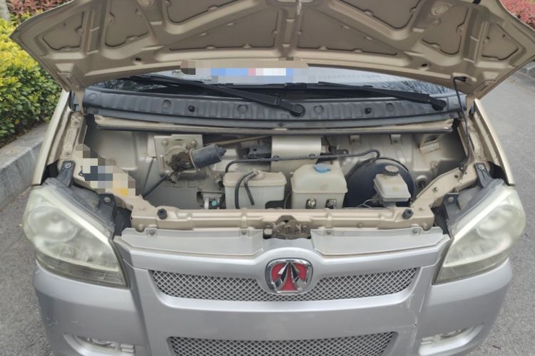 Used BAIC Weiwang 306 2011 1.3L Comfort version 7 seats Engine Bay