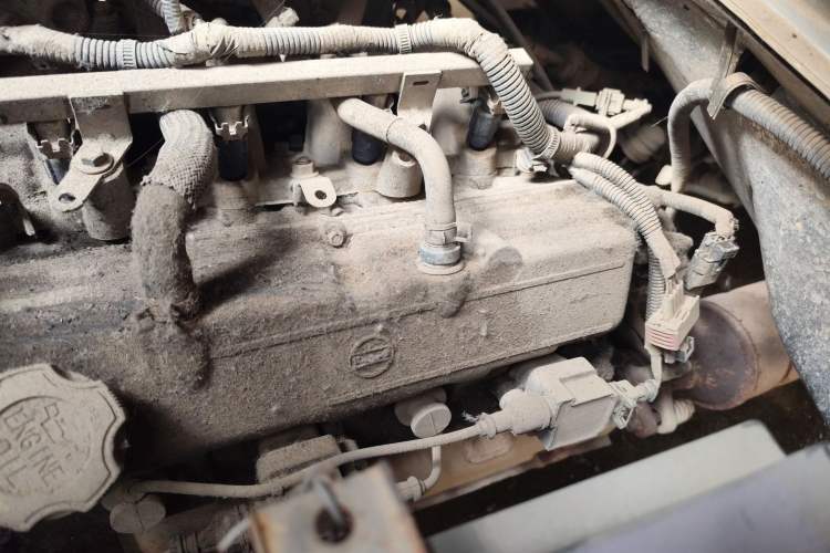 Used BAIC Weiwang 306 2011 1.3L base model 7 seats Engine Bay Left