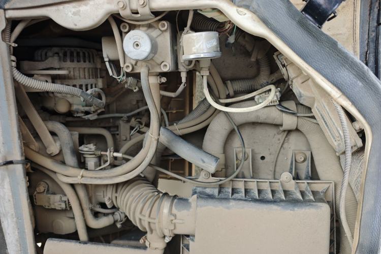 Used BAIC Weiwang 306 2011 1.3L base model 7 seats Engine Bay