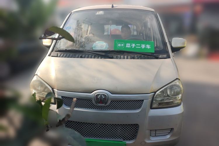 Used BAIC Weiwang 306 2011 1.3L base model 7 seats Front