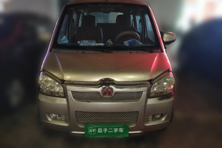 Used BAIC Weiwang 306 2011 1.3L Comfort version 7 seats Front