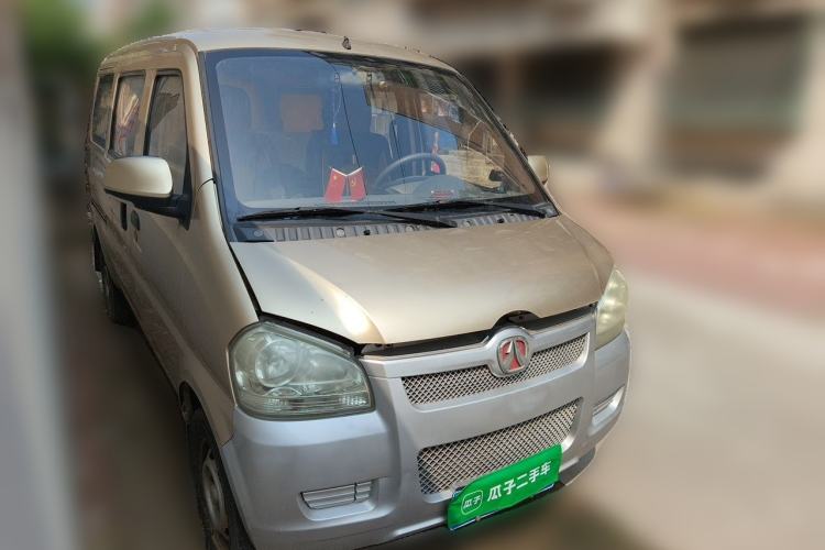 Used BAIC Weiwang 306 2011 1.3L base model 7 seats Front Right 45 Deg