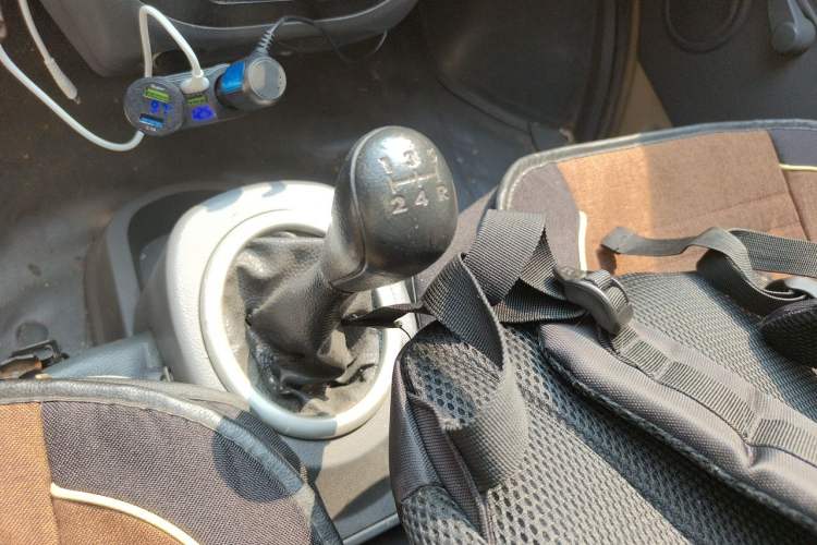 Used BAIC Weiwang 306 2011 1.3L base model 7 seats Gear Lever
