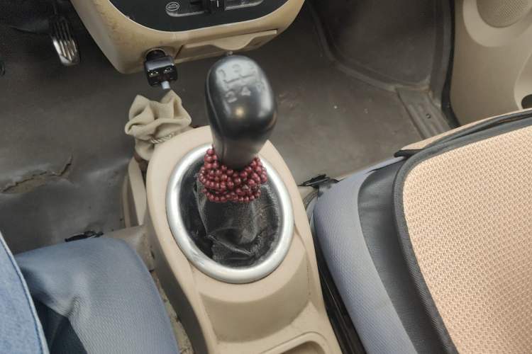 Used BAIC Weiwang 306 2011 1.3L Comfort version 7 seats Gear Lever