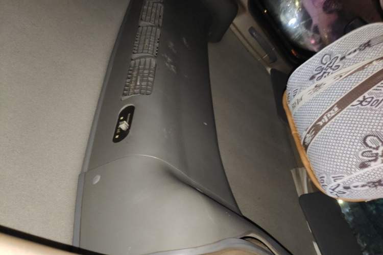 Used BAIC Weiwang 306 2011 1.3L Comfort version 7 seats Headliner