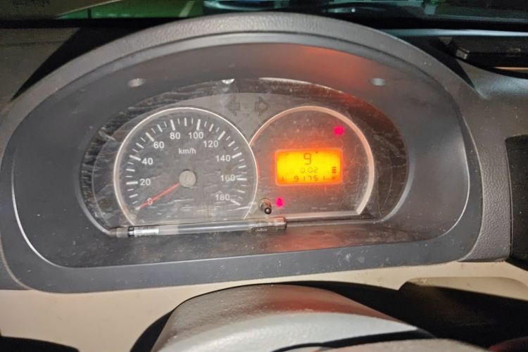 Used BAIC Weiwang 306 2011 1.3L Comfort version 7 seats Instrument Cluster