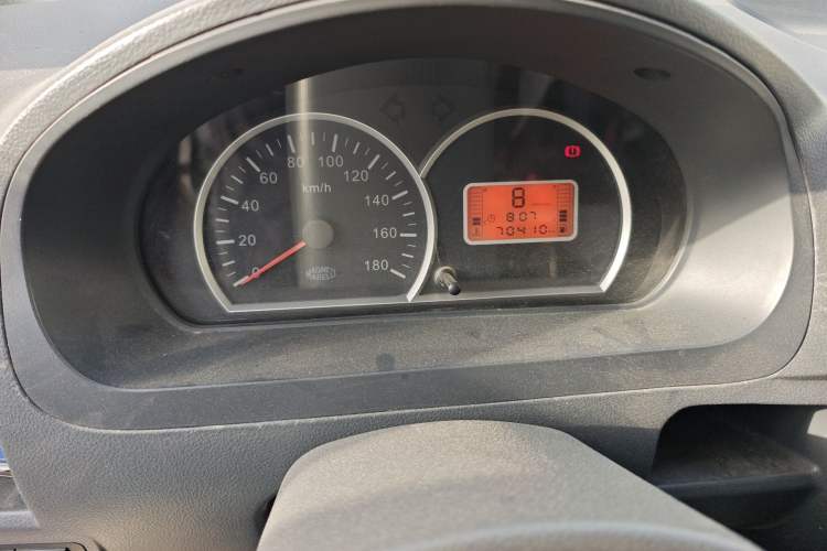 Used BAIC Weiwang 306 2011 1.3L base model 7 seats Instrument Cluster