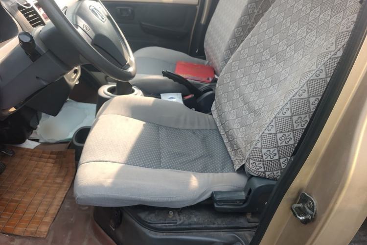 Used BAIC Weiwang 306 2011 1.3L base model 7 seats Left Front Seat