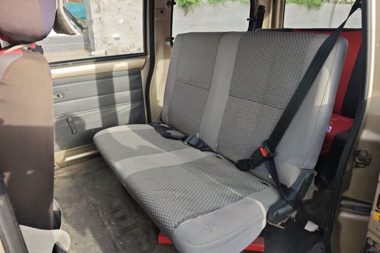 Used BAIC Weiwang 306 2011 1.3L base model 7 seats Left Rear Seat