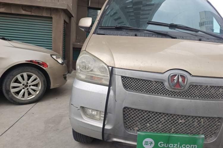 Used BAIC Weiwang 306 2011 1.3L Comfort version 7 seats Right Front Headlight