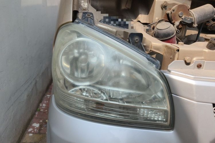Used BAIC Weiwang 306 2011 1.3L base model 7 seats Right Front Headlight