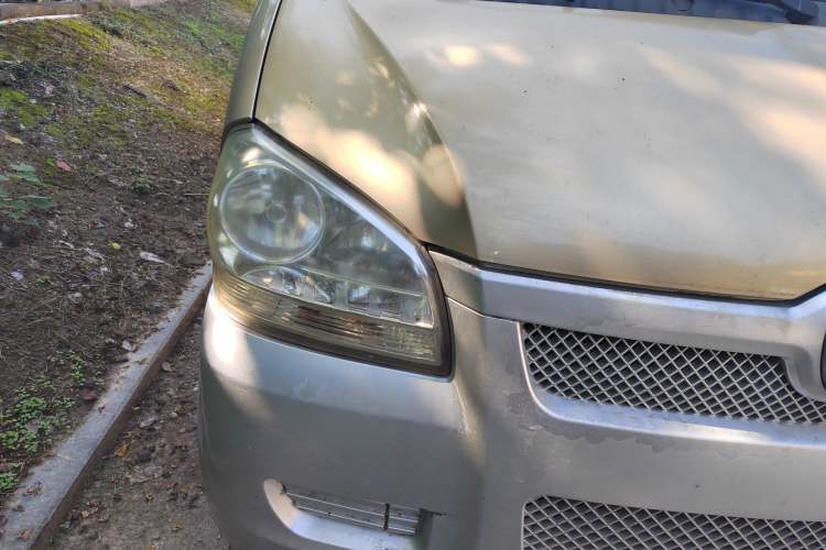 Used BAIC Weiwang 306 2011 1.3L base model 7 seats Right Front Headlight