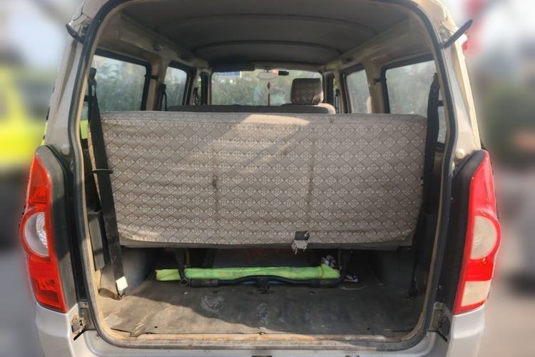 Used BAIC Weiwang 306 2011 1.3L base model 7 seats Trunk